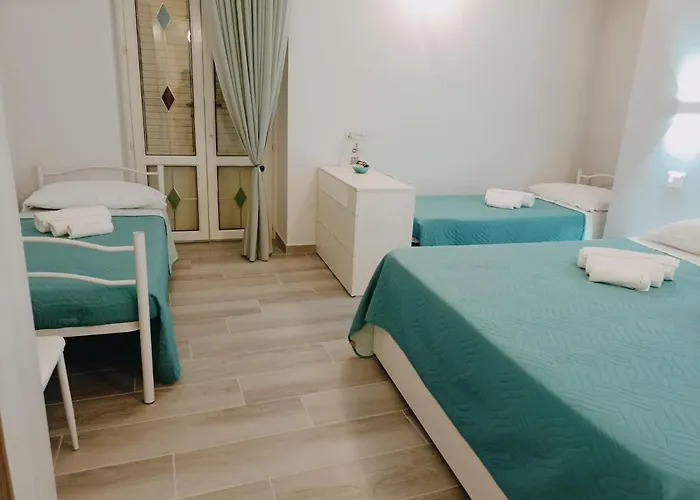 לינה וארוחת בוקר Le Vie Del Centro 3*