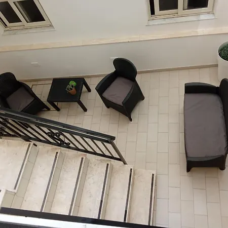 Le Vie Del Centro B&B 3*